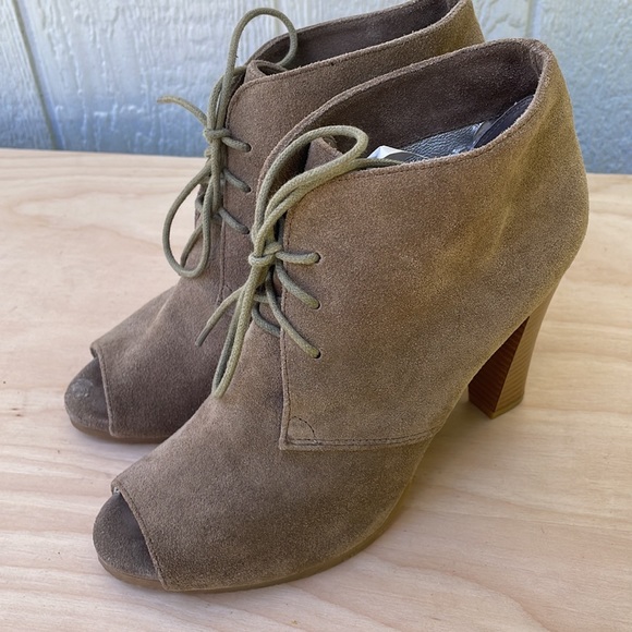 LOFT Suede Peep Toe Booties size 8 - Picture 5 of 10
